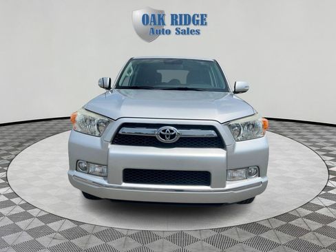 Used 2011 Toyota 4Runner SR5 w/ Convenience Pkg RWD image 2