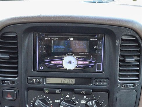 Used 2000 Toyota Land Cruiser AWD/4WD image 21