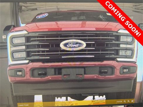 Used 2025 Ford F350 Platinum image 3