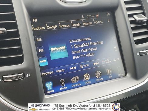 Used 2016 Chrysler 300 Limited image 14