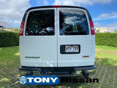 Used 2023 GMC Savana 2500 w/ Driver Convenience Package image 6