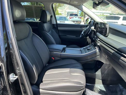 Certified 2025 Hyundai Palisade SEL AWD/4WD image 17