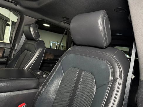 Used 2019 Ford Expedition Max Limited RWD image 34