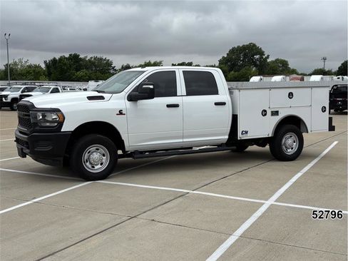 Used 2024 RAM 2500 Tradesman w/ Protection Group AWD/4WD image 1