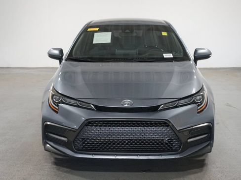 Used 2020 Toyota Corolla SE FWD image 2