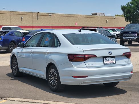 Used 2019 Volkswagen Jetta SEL FWD image 3