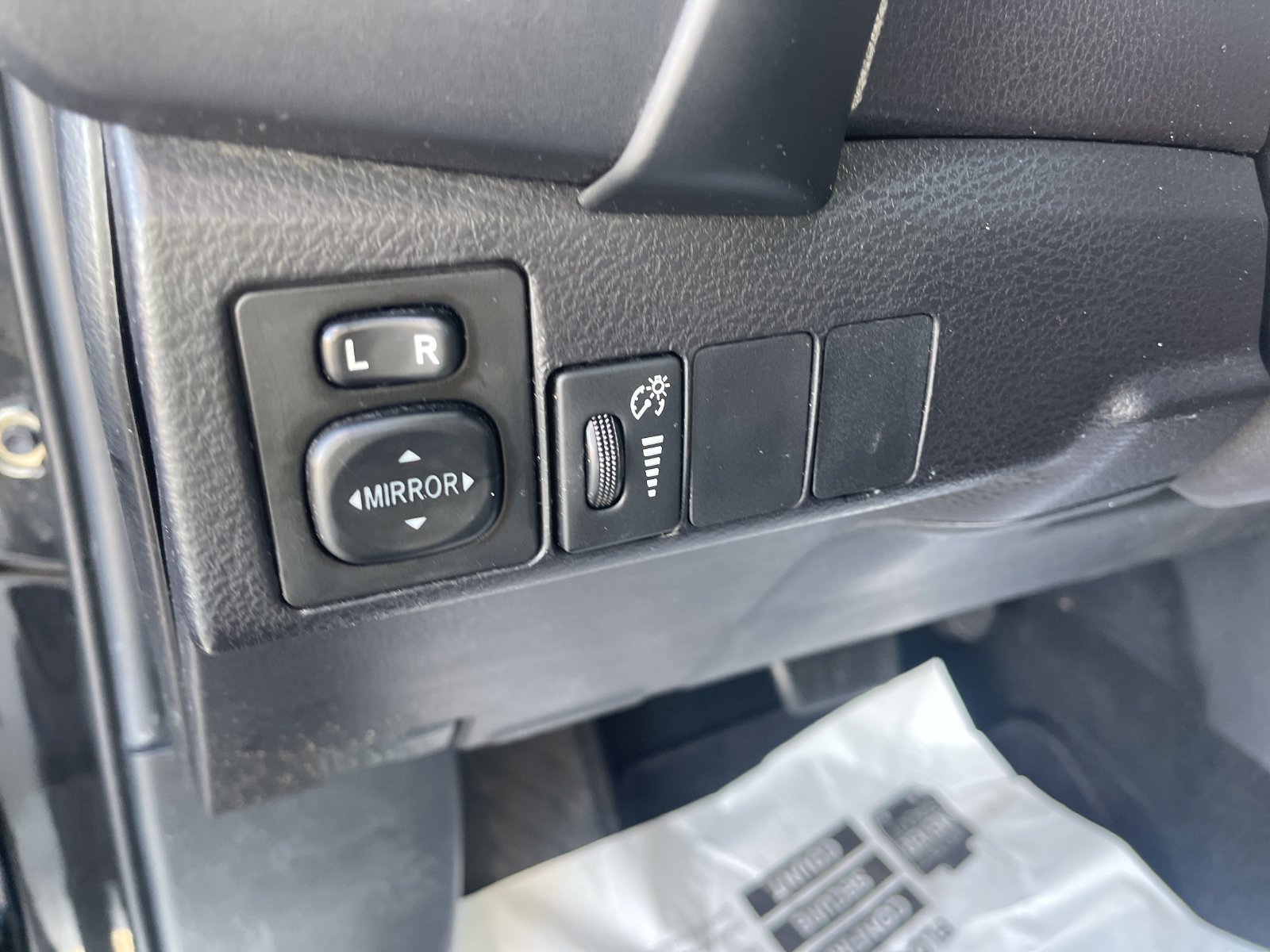 Used 2019 Toyota Corolla LE FWD image 24