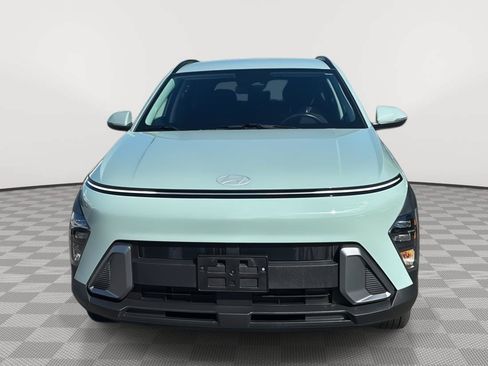 Used 2025 Hyundai Kona SEL AWD/4WD image 2