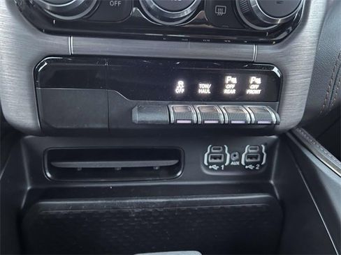 Used 2022 RAM 1500 Limited image 26