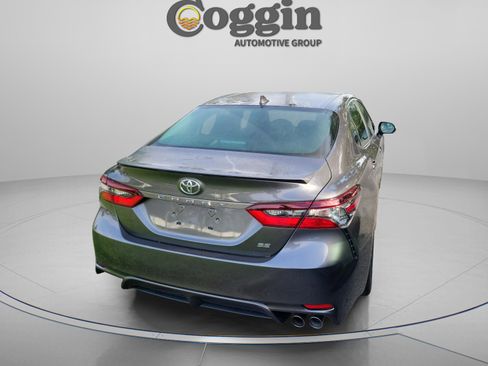 Used 2023 Toyota Camry SE FWD image 5