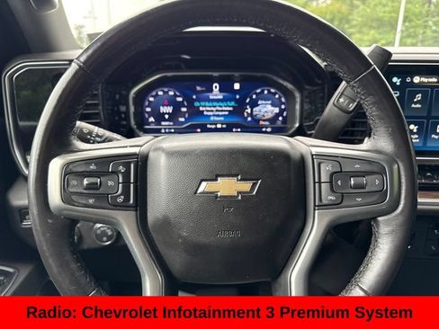 Used 2022 Chevrolet Silverado 1500 LT AWD/4WD image 16