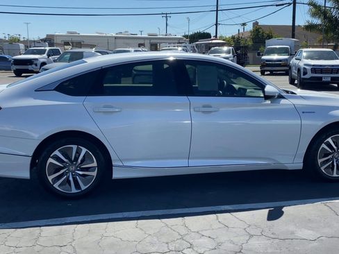 Used 2021 Honda Accord EX image 13