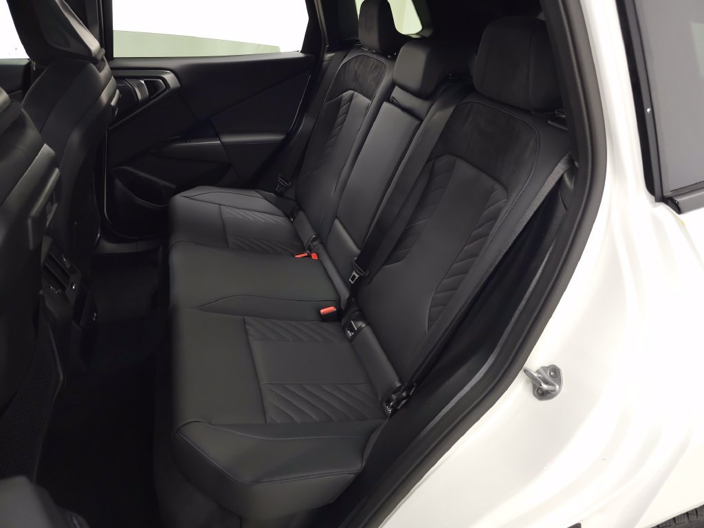 Used 2026 BMW X3 M50 w/ Premium Package AWD/4WD image 32