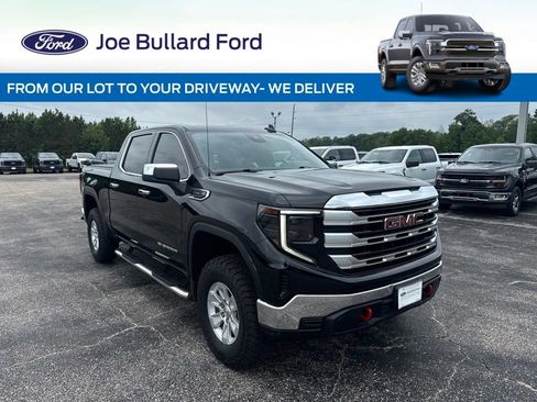Used 2022 GMC Sierra 1500 SLE AWD/4WD image 1