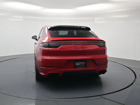 Used 2023 Porsche Cayenne GTS w/ Premium Package Plus image 29