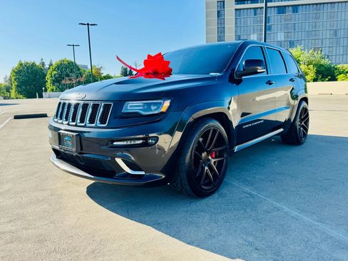 Used 2014 Jeep Grand Cherokee SRT8 w/ Luxury Group II image 8