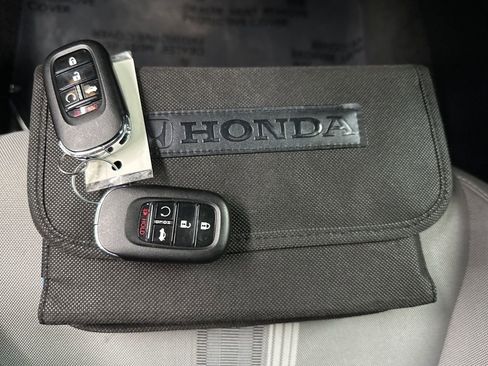 Used 2025 Honda Civic FWD Hybrid Sedan image 36