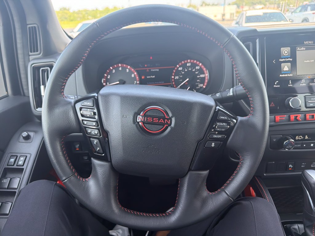 Used 2025 Nissan Frontier PRO-4X AWD/4WD image 10