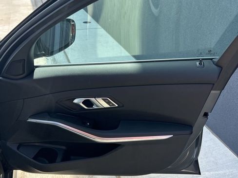 Used 2020 BMW 330i Sedan w/ Premium Package image 15