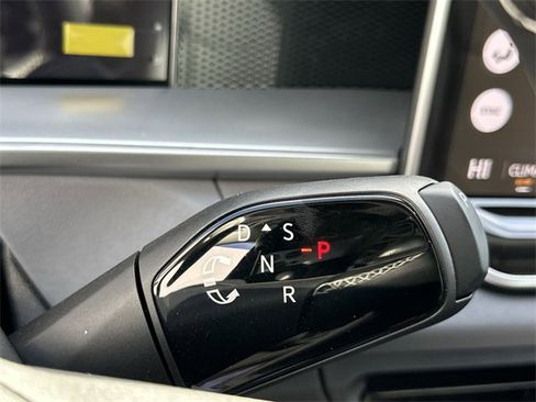 New 2026 Volkswagen Tiguan SE image 20