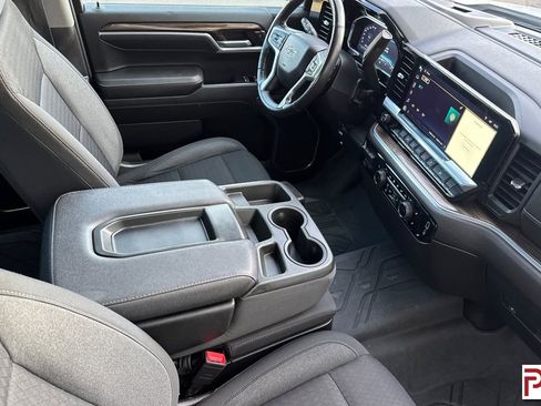 Certified 2022 Chevrolet Silverado 1500 RST image 16