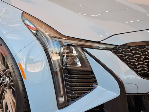 New 2026 Cadillac CT5 V Blackwing RWD image 8