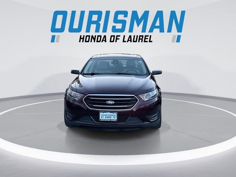 Used 2019 Ford Taurus Limited FWD image 3
