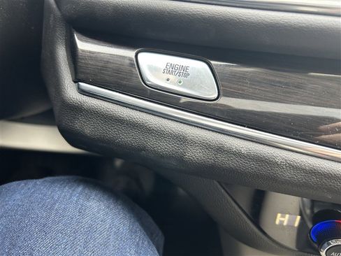 Used 2023 Buick Enclave Premium w/ Experience Buick Package image 22