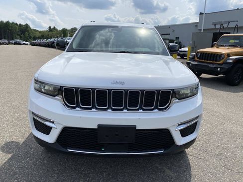 Certified 2022 Jeep Grand Cherokee Limited AWD/4WD image 11