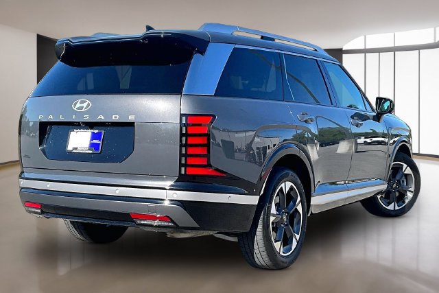 Used 2026 Hyundai Palisade Limited FWD image 6