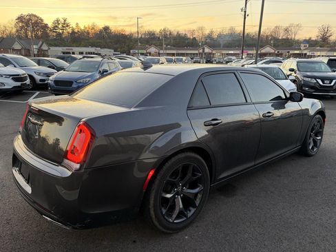 Used 2021 Chrysler 300 S image 6