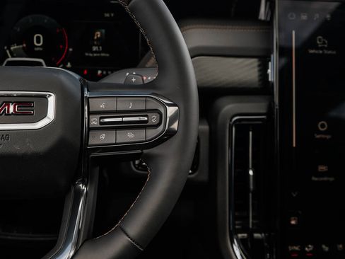 New 2026 GMC Yukon XL AT4 w/ AT4 Premium Plus Package AWD/4WD image 24