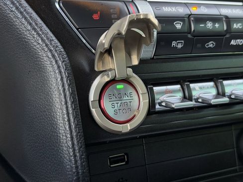 Used 2018 Ford Mustang GT Premium image 19