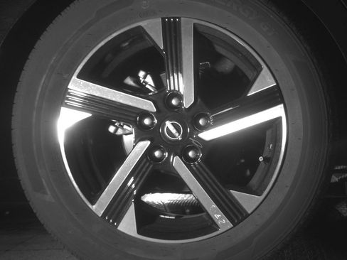 Used 2025 Nissan Sentra SV FWD image 15