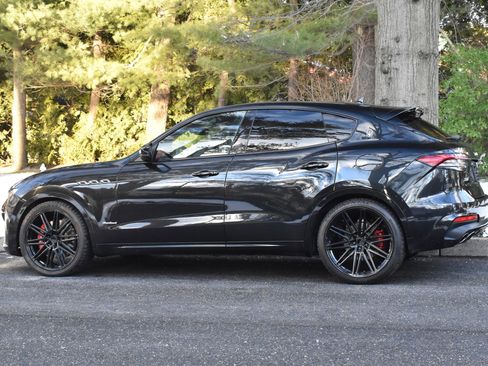 Used 2021 Maserati Levante S GranSport image 6