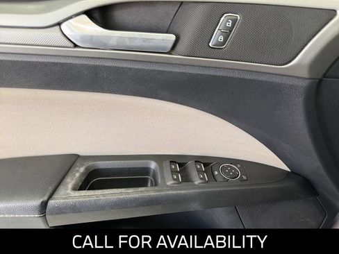 Used 2019 Ford Fusion S FWD image 11