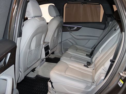 Used 2021 Audi Q7 3.0T Prestige w/ Prestige Package image 56