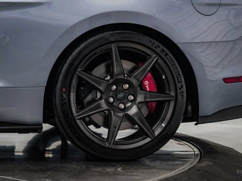 Used 2022 Ford Mustang Shelby GT500 w/ Carbon Fiber Track Pack RWD image 65