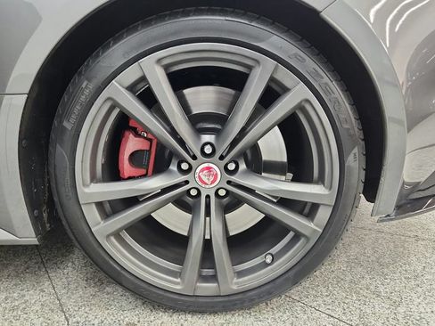 Used 2017 Jaguar F-TYPE SVR AWD/4WD image 29