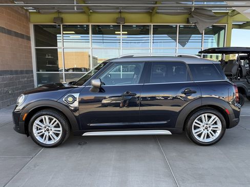 Used 2023 MINI Cooper Countryman SE w/ Storage Package image 7