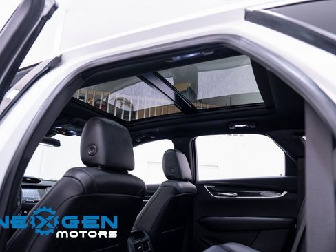 Used 2021 Cadillac XT5 Premium Luxury image 31