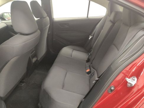 Used 2025 Toyota Corolla LE image 18