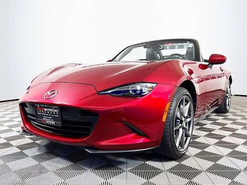 Used 2021 MAZDA MX-5 Miata Grand Touring image 4