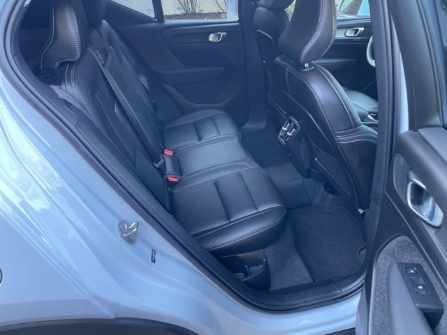 Used 2024 Volvo XC40 B5 Plus w/ Protection Package Premier AWD/4WD image 15