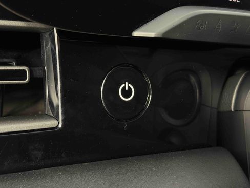 Used 2021 Porsche Taycan Turbo S image 19