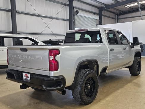 Used 2023 Chevrolet Silverado 2500 Custom w/ Custom Value Package AWD/4WD image 4
