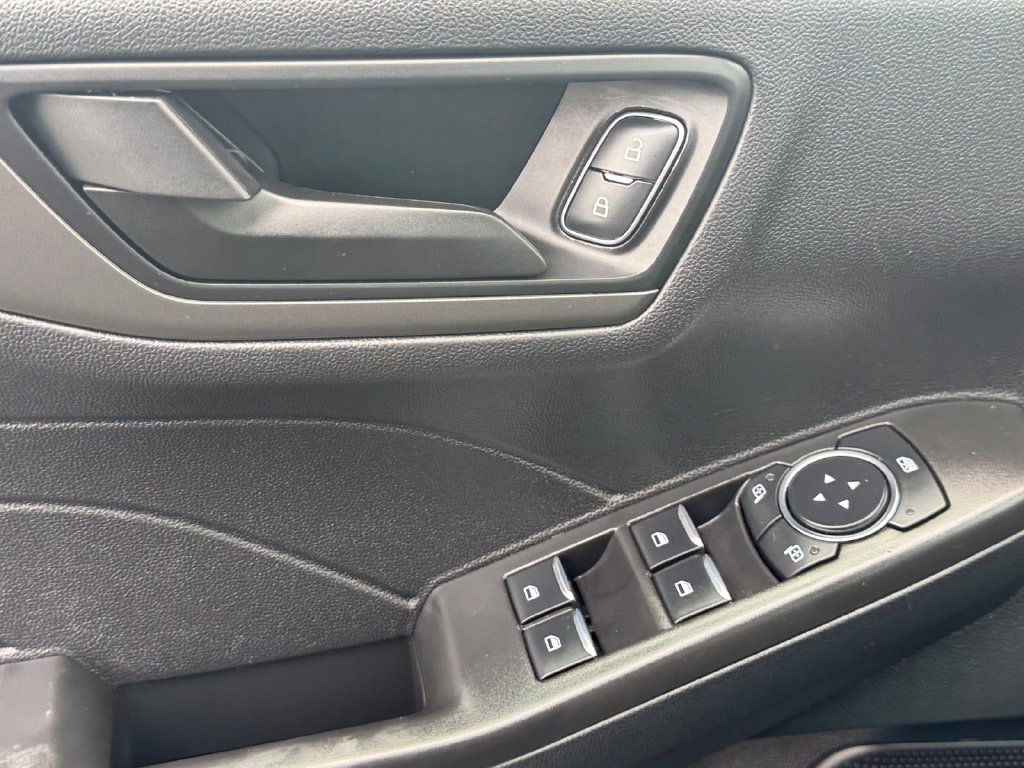 Used 2025 Ford Escape Active AWD/4WD image 20