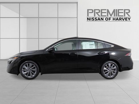 New 2026 Nissan Sentra SL w/ Floor Mat Package image 2