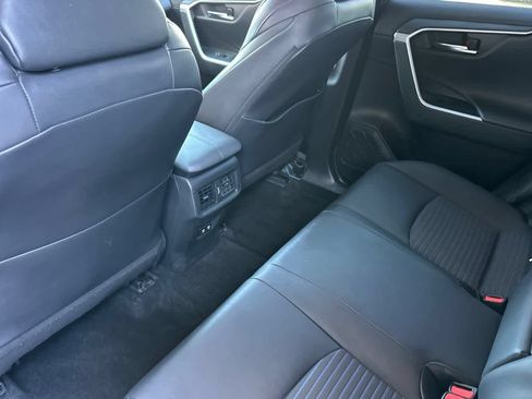 Used 2021 Toyota RAV4 XSE AWD/4WD image 4