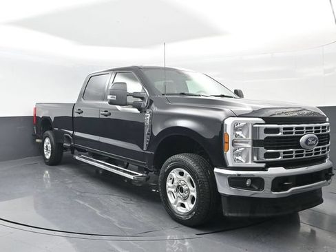 Certified 2025 Ford F250 XLT AWD/4WD image 2